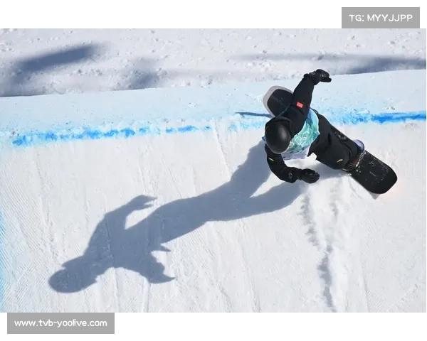 苏翊鸣单板滑雪大跳台世界杯北京站夺冠，训练中完成世界首个“背靠背1980”转体